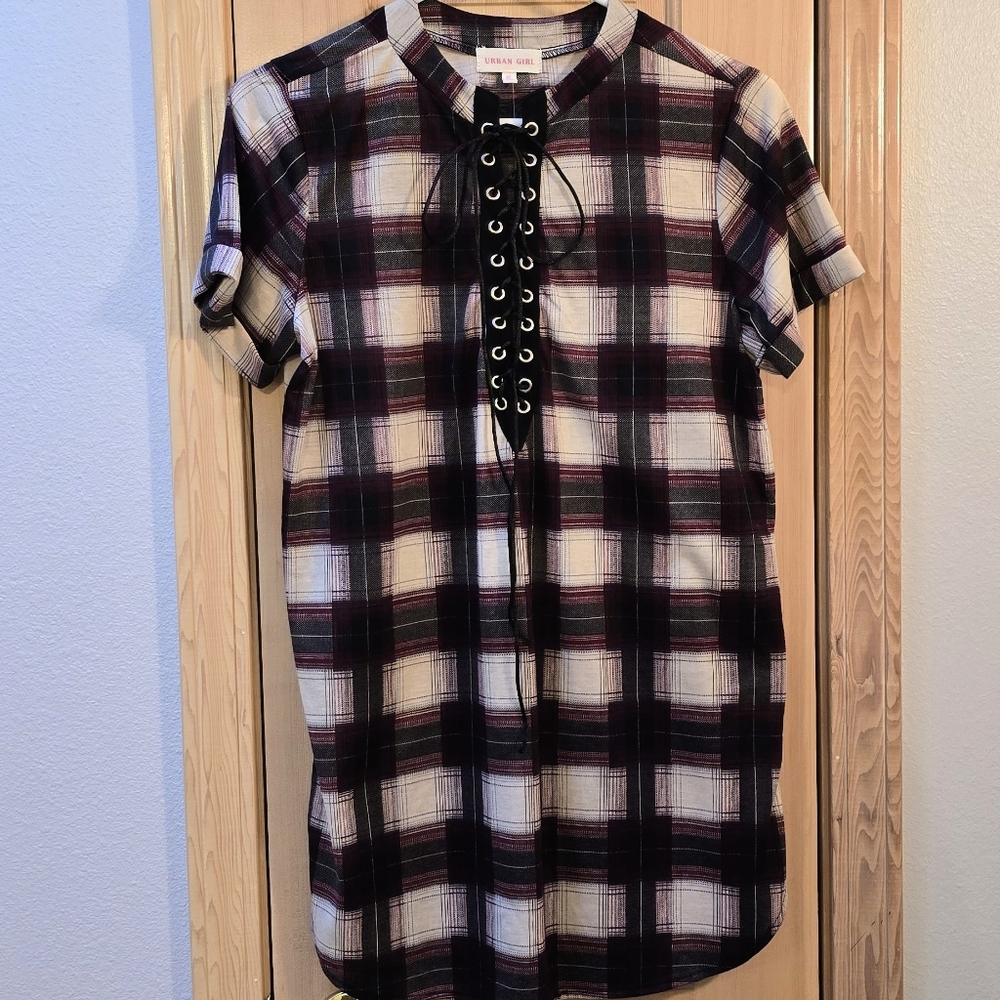 URBAN GIRL Top XL Black White Burgundy Plaid Short Sleeve Lace-Up Front Women's